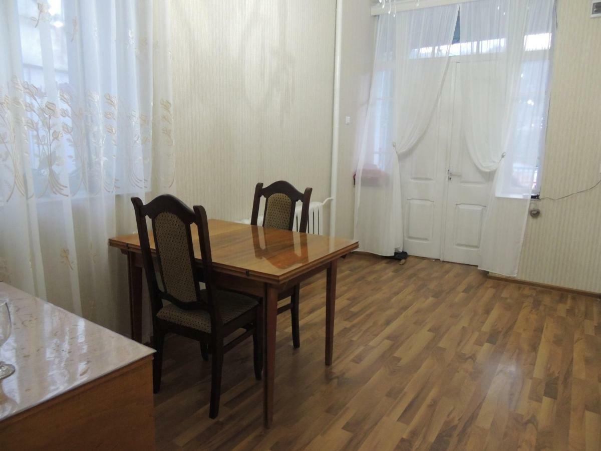 Blue Guesthouse Kazbegi Esterno foto